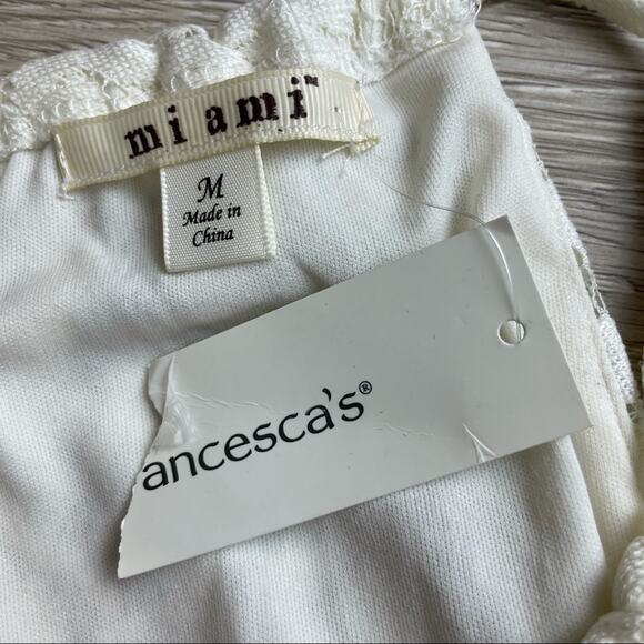 Miami cream lace romper size medium - Picture 4 of 9